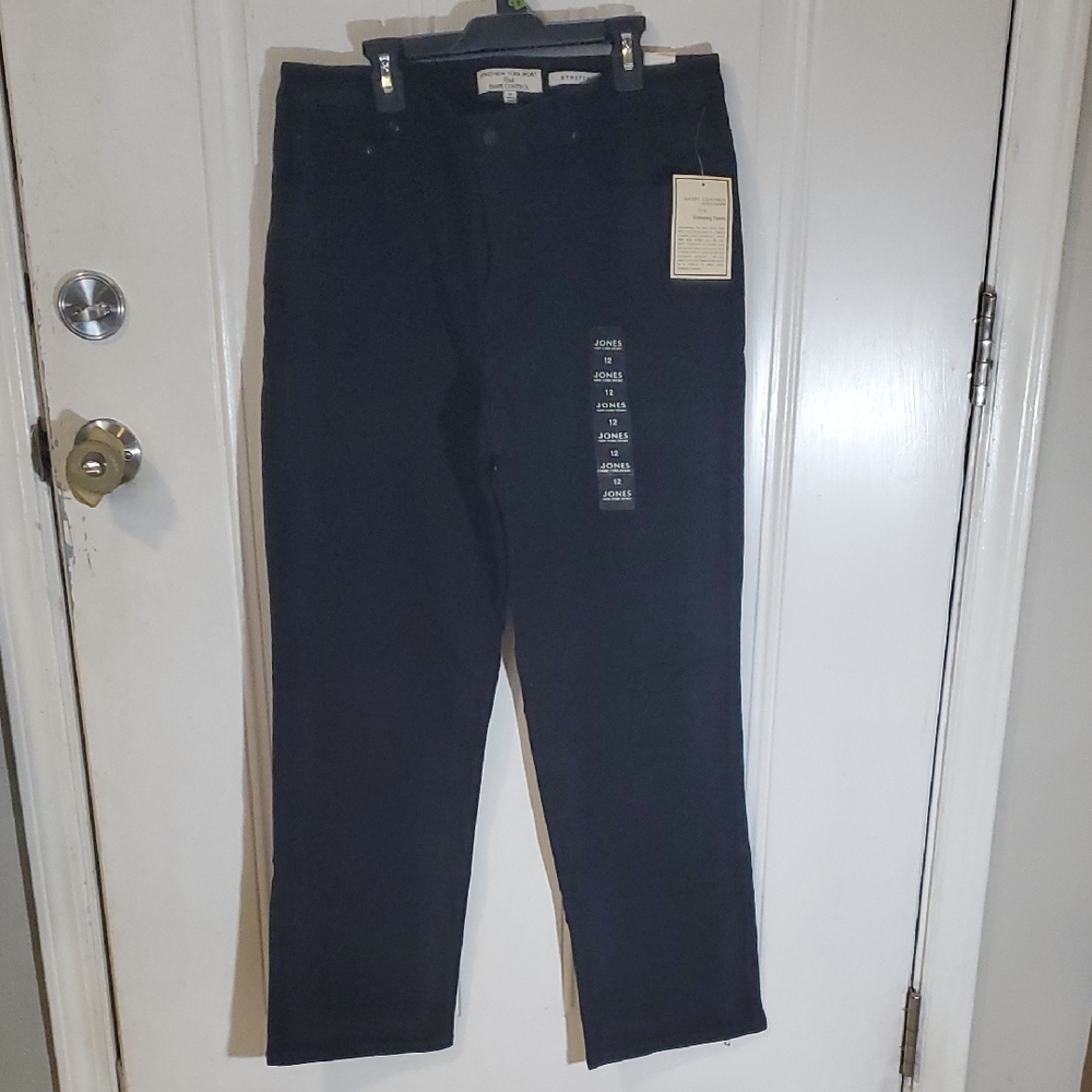 Jones New York Women's Straight Leg Jeans - Black